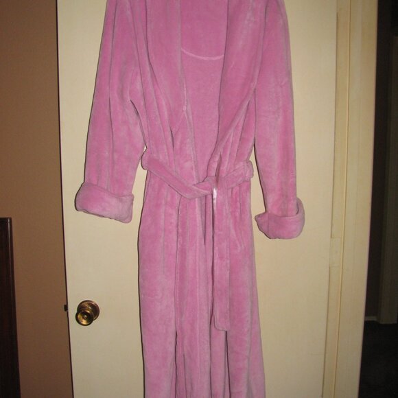 BASIC ELEMENTS SOFT PLUS ROBE IN PINK! SIZE XL - Picture 3 of 3